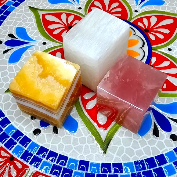 3x Cube Crystals!!! - Picture 6 of 9